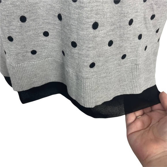 Lane Bryant Black and Gray Lightweight Polka Dot V Neck Sweater Size 14/16 - Picture 5 of 10
